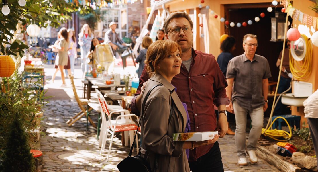 feste-freunde-ein-hoch-auf-uns