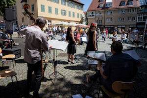 GEMEINSAM LAUT