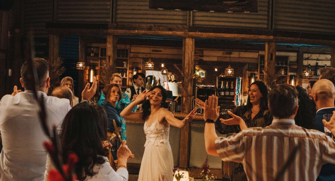 feste-freunde-ein-hoch-auf-uns