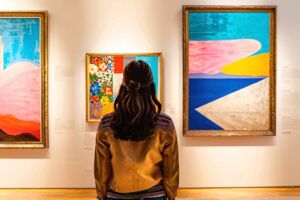 Monika Zürn: Die Buntheit des Lebens - Gemalte Bilder, die Geschichten erzählen